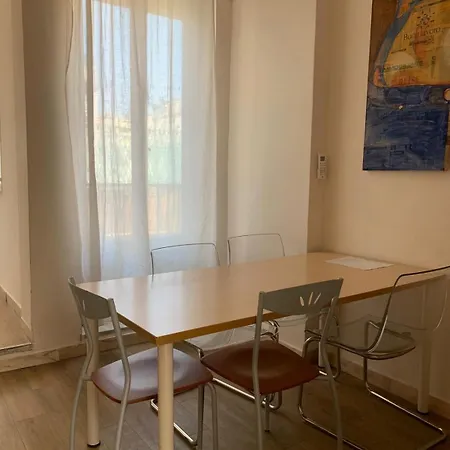 아파트 Three Bedroom With A View In Monti *