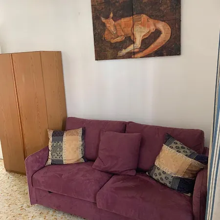 Three Bedroom With A View In Monti 아파트 *