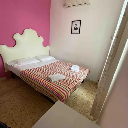Three Bedroom With A View In Monti * Rome