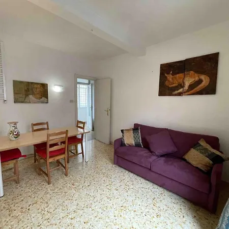 Three Bedroom With A View In Monti * Rome