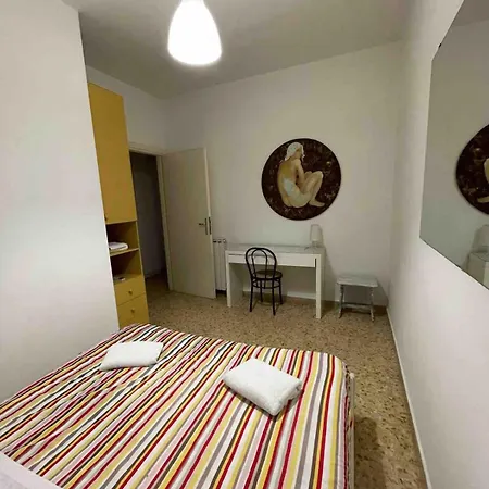 Three Bedroom With A View In Monti