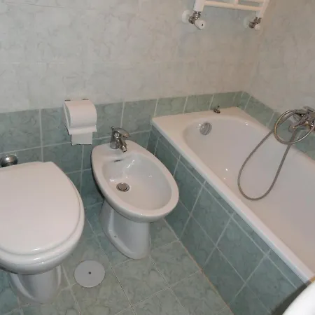 Three Bedroom With A View In Monti Apartment Rome
