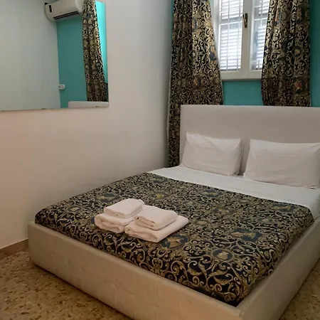 Three Bedroom With A View In Monti * Rome